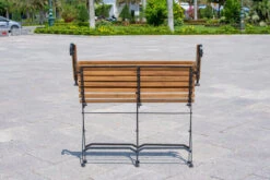 OUTFLEXX Sitzgruppe, Natur/schwarz, Stahl/FSC-Akazienholz, 120x80 Cm, 2 Klappstühle Mit Armlehnen, 2-Sitzer Bank, Pulverbeschichtet, Geölt -Garden Ease Wohnen Verkaufe 23885 09.jpg