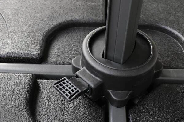 OUTFLEXX Ampelschirm, Anthrazit, Pulverbesch. Aluminium, 300x300 Cm, Inkl. Plattenständer, Twist-Funktion 10 OUTFLEXX Ampelschirm, Anthrazit, Pulverbesch. Aluminium, 300x300 Cm, Inkl. Plattenständer, Twist-Funktion – Bild 10